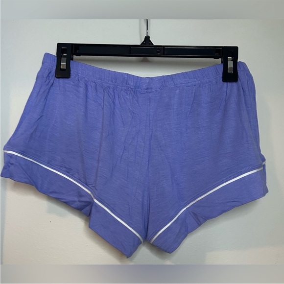 NWT HALE BOB PJ SET WITH LONG SLEEVE TOP AND SHORTS M - Picture 7 of 8